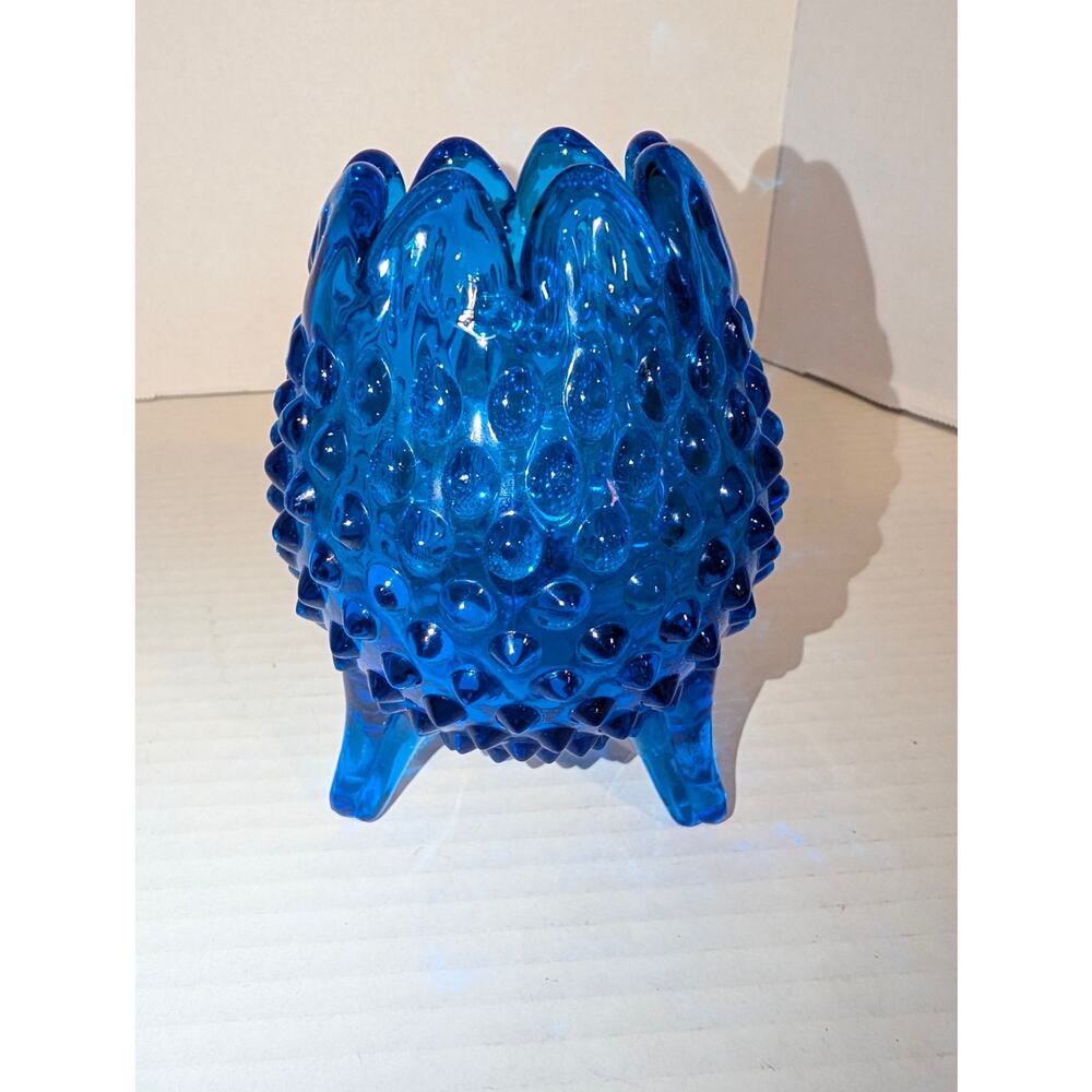 Vintage Fenton Glass Blue Hobnail Three Footed Vase - Picture 2 of 7